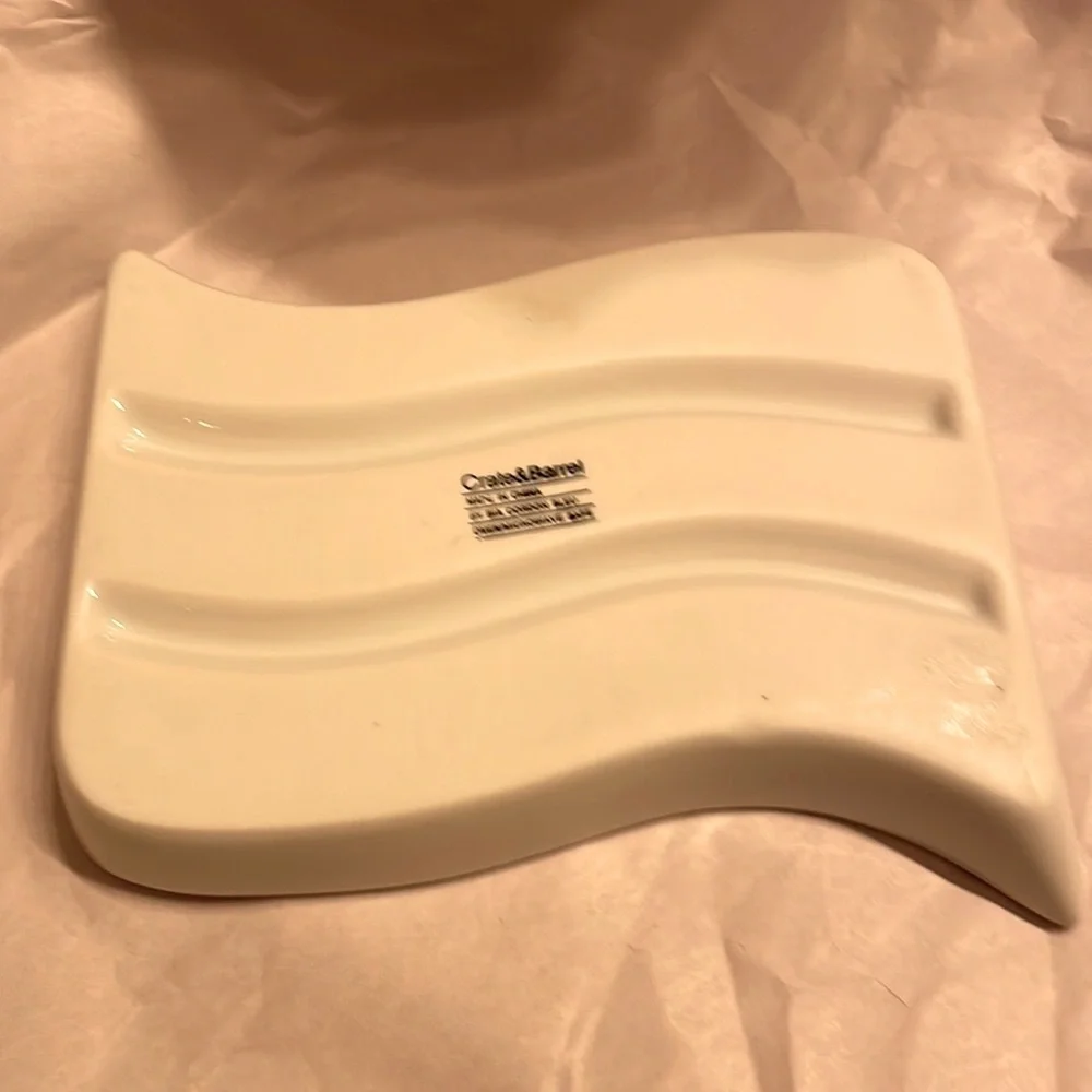 Crate & Barrel White Porcelain Swirl Square Appetizer Candy Dish 7